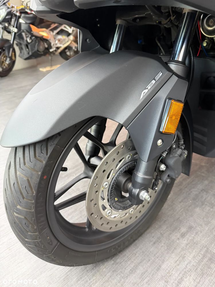 Honda NSS - 27