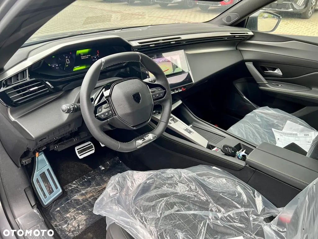 Peugeot 308 1.2 mHEV GT S&S e-DCS6 - 11