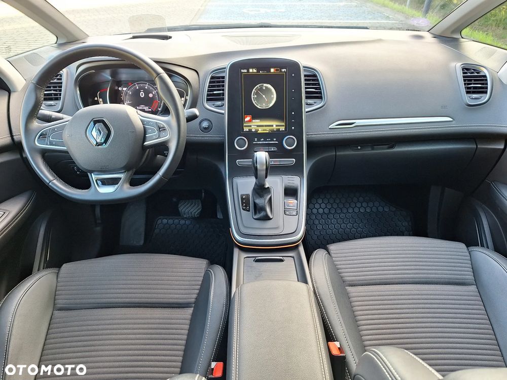 Renault Scenic - 32
