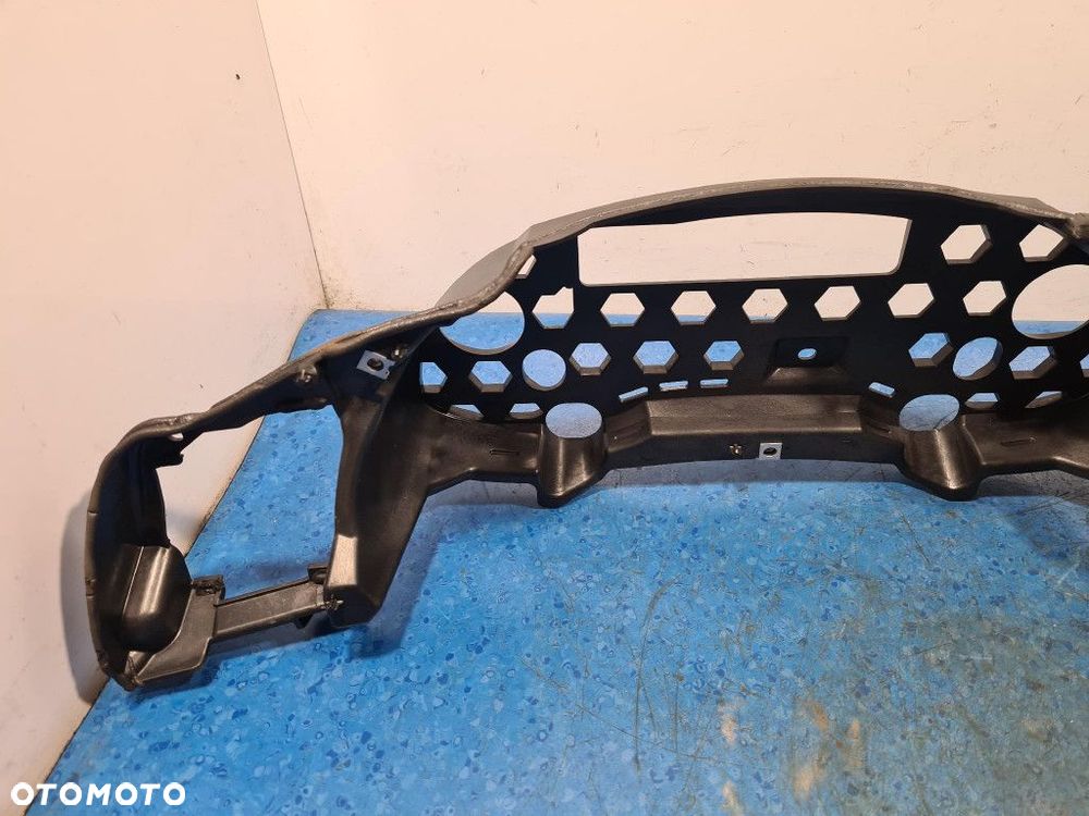 AUDI A4 B8 RAMKA RADIA  857735 - 2