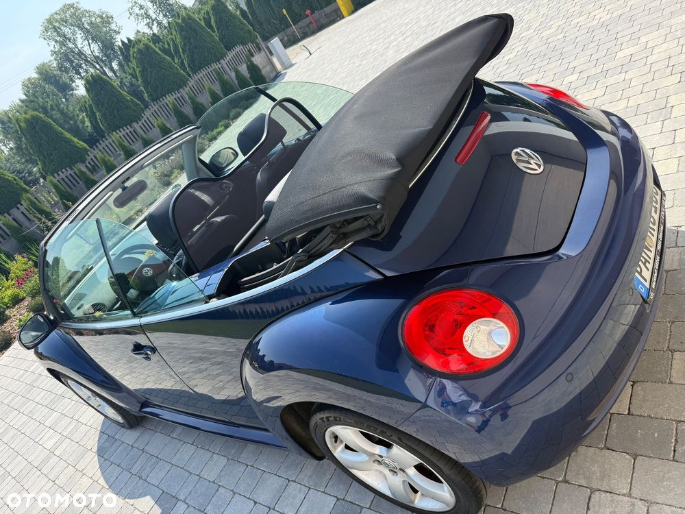 Volkswagen New Beetle 2.0 - 12