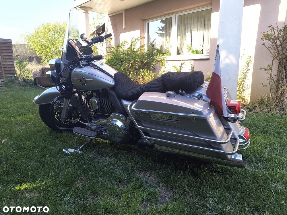 Harley-Davidson Touring Road King - 2
