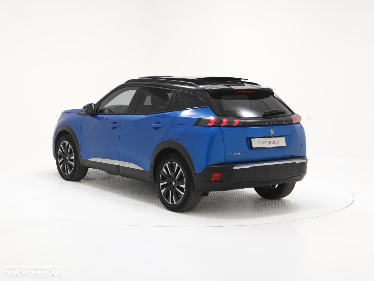 Peugeot e-2008 50 kWh GT - 4