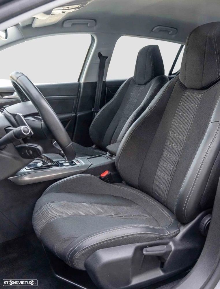 Peugeot 308 1.2 PureTech Allure EAT8 - 13