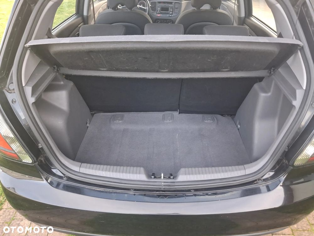 Kia Rio - 22