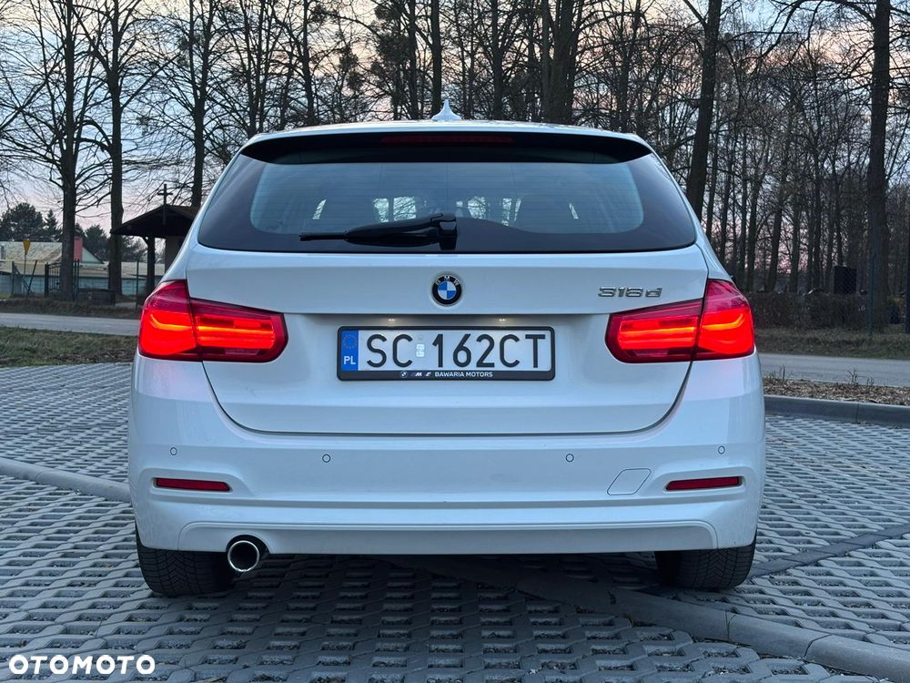BMW Seria 3 318d - 5