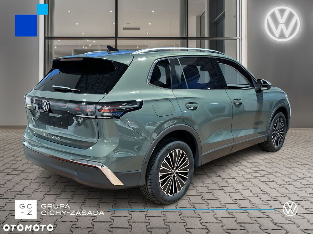 Volkswagen Tiguan - 5