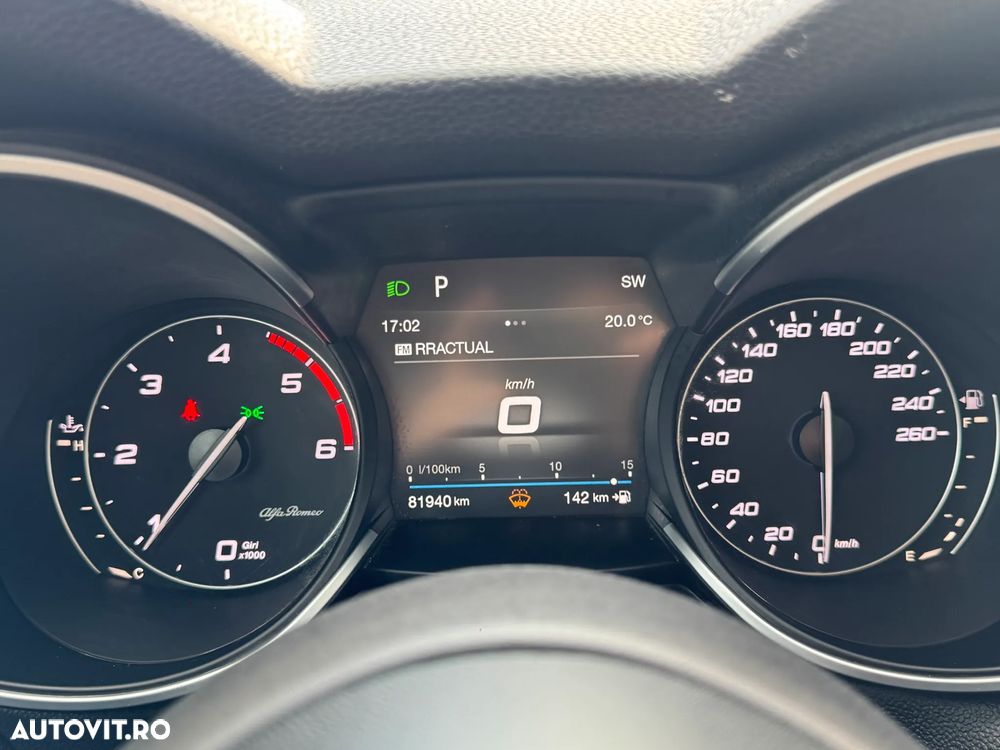 Alfa Romeo Stelvio 2.2 16V AT8 Q4 Lusso Ti - 10