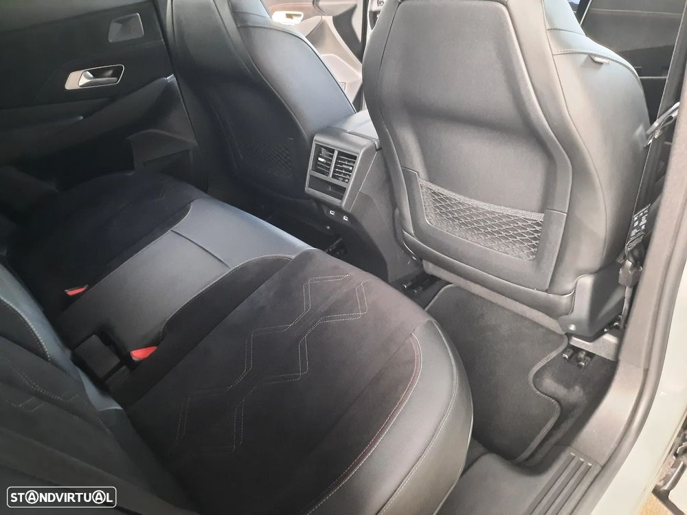 DS DS7 Crossback E-Tense Performance Line+ EAT8 - 37