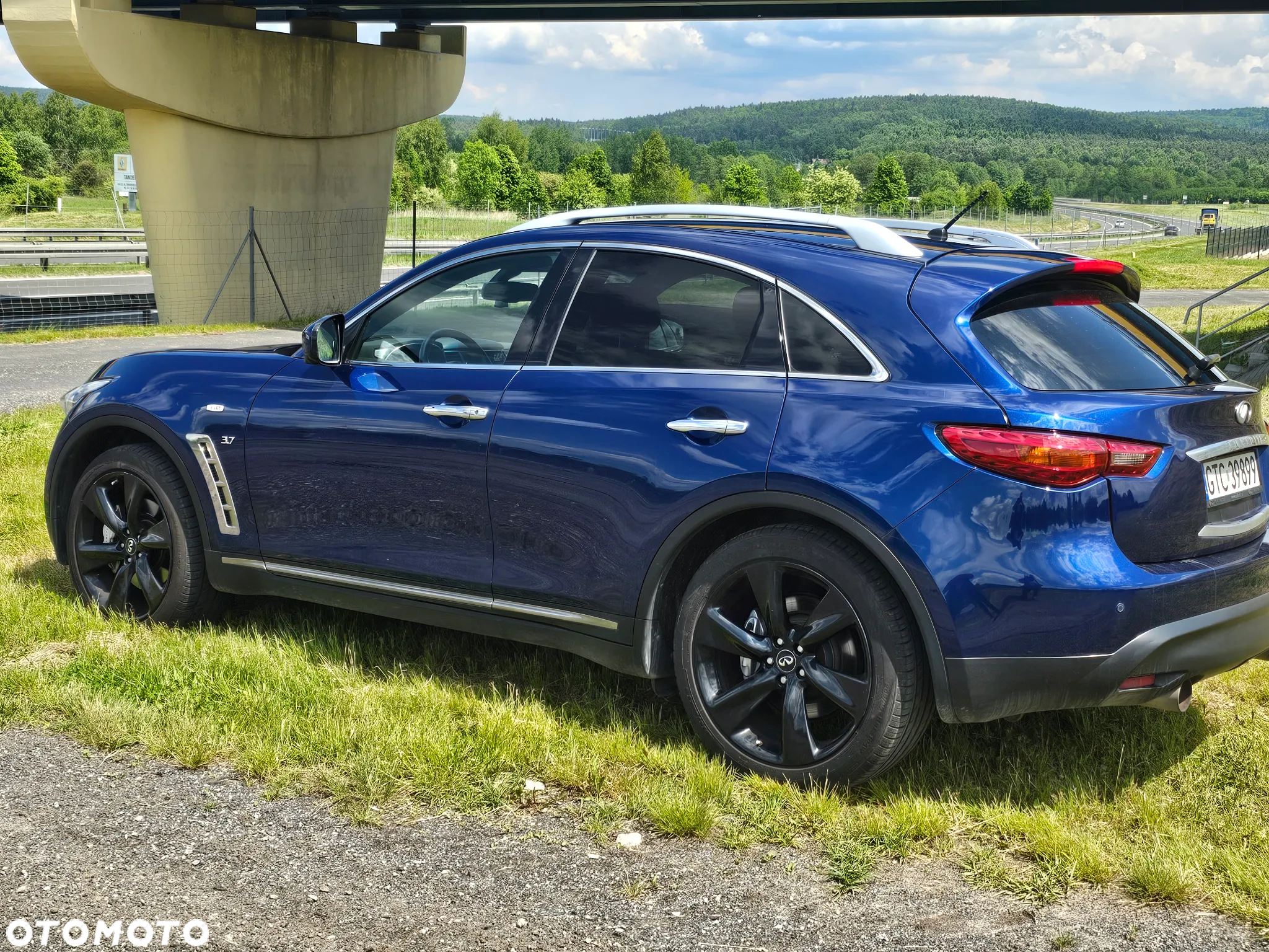 Infiniti QX70 3.7 S Premium - 2