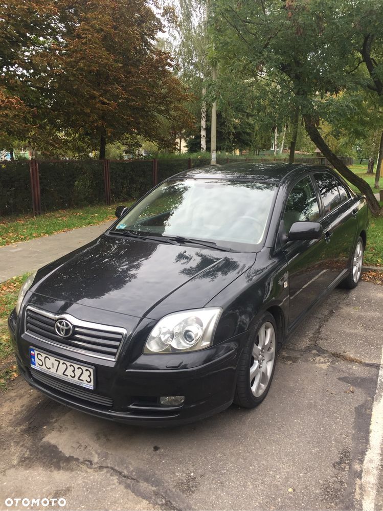 Toyota Avensis - 1
