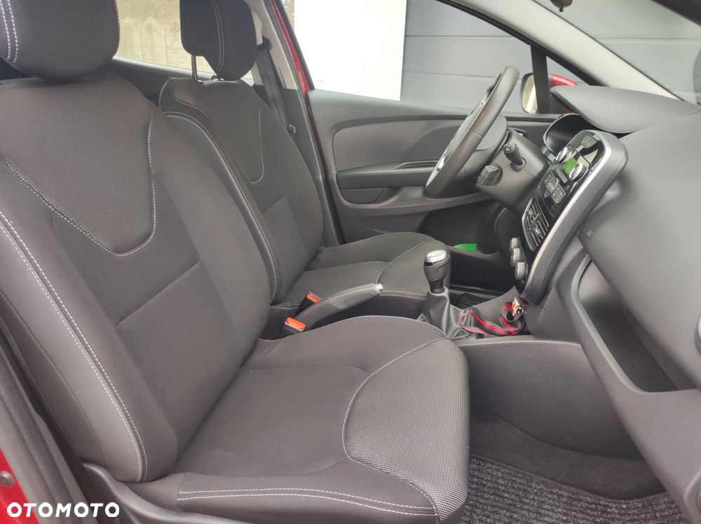 Renault Clio - 25