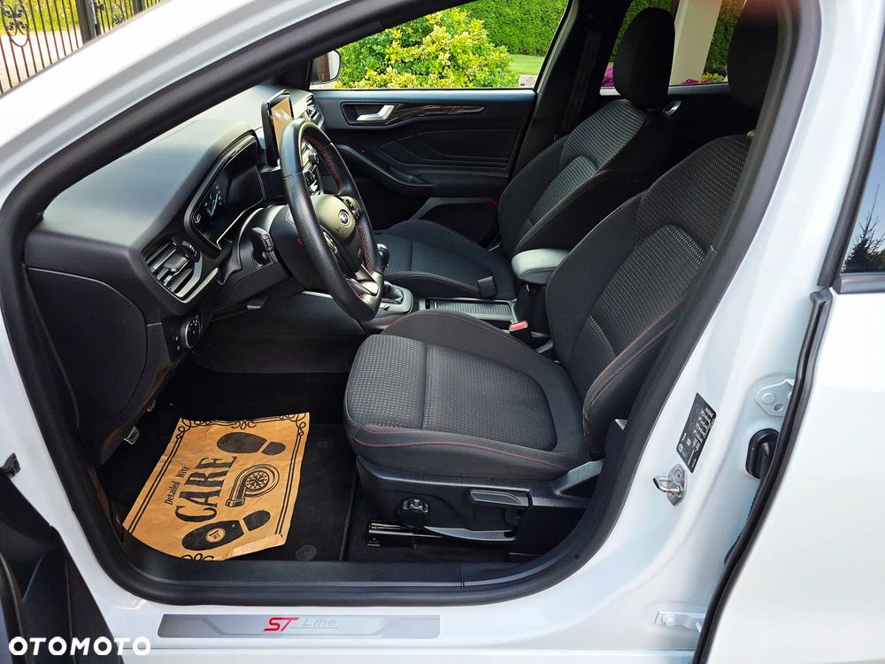Ford Focus 1.5 EcoBoost ST-Line - 7