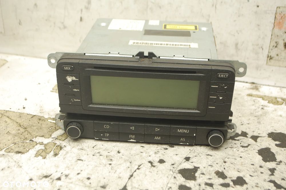 RADIO FABRYCZNE 1K0035186C BLAUPUNKT VW TOURAN GOLF V - 1