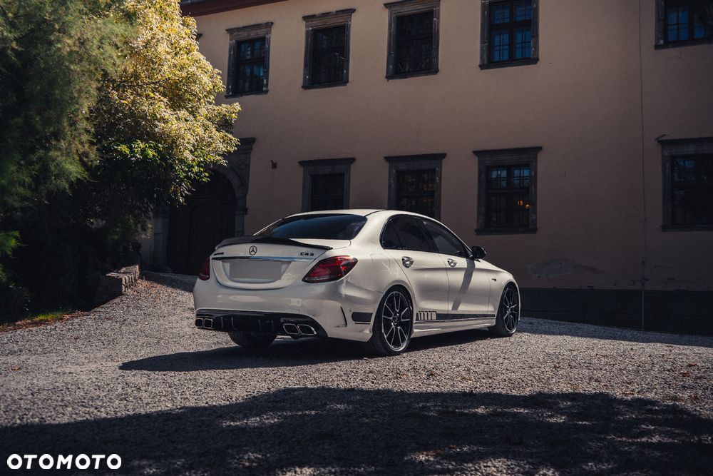 Mercedes-Benz Klasa C AMG 43 4Matic 9G-TRONIC - 7