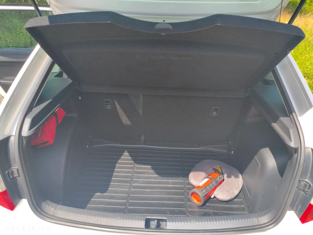 Skoda RAPID 1.2 TSI Ambition - 9