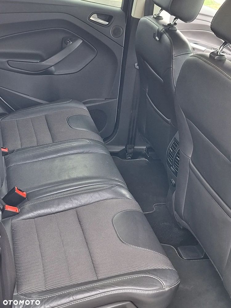 Ford Kuga 1.5 EcoBoost 4x4 Titanium - 14