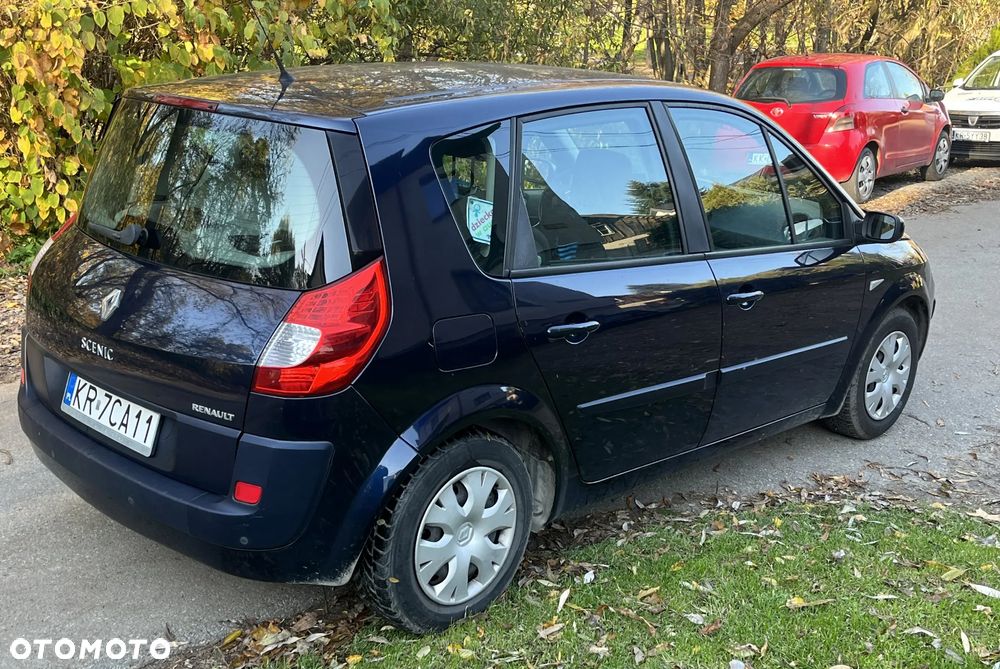 Renault Scenic 1.6 16V Family - 4