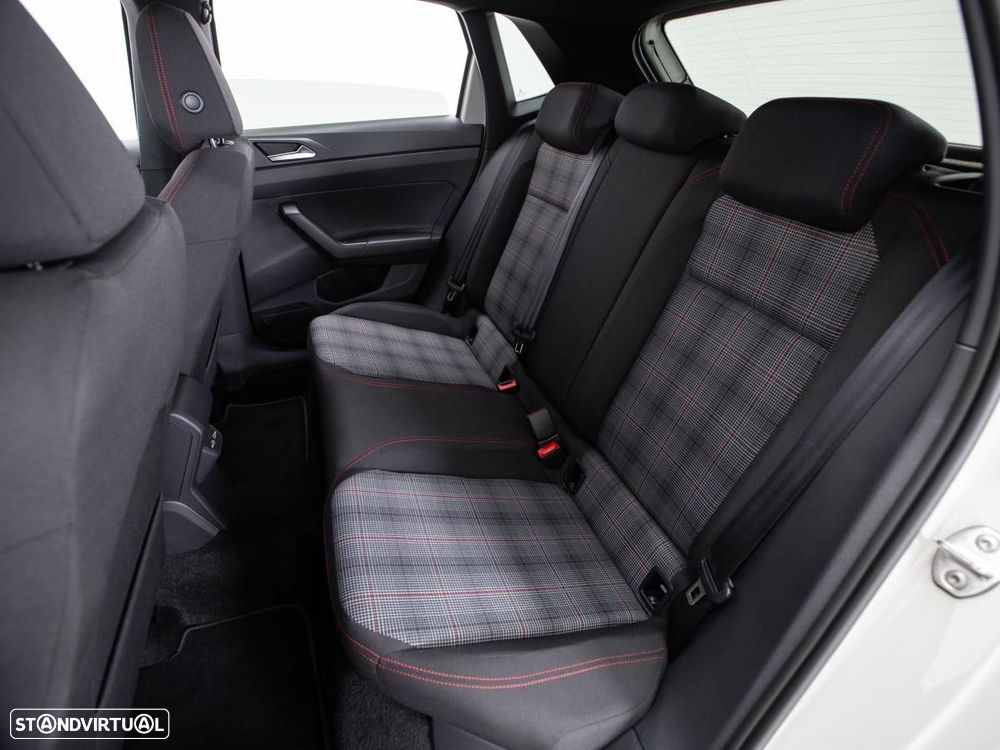 VW Polo 2.0 TSI GTI DSG - 11
