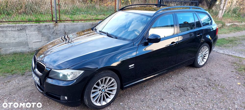 BMW Seria 3 320d xDrive DPF - 8