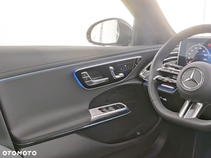 Mercedes-Benz Klasa E 300e 4Matic 9G-TRONIC Edition AMG Line - 5