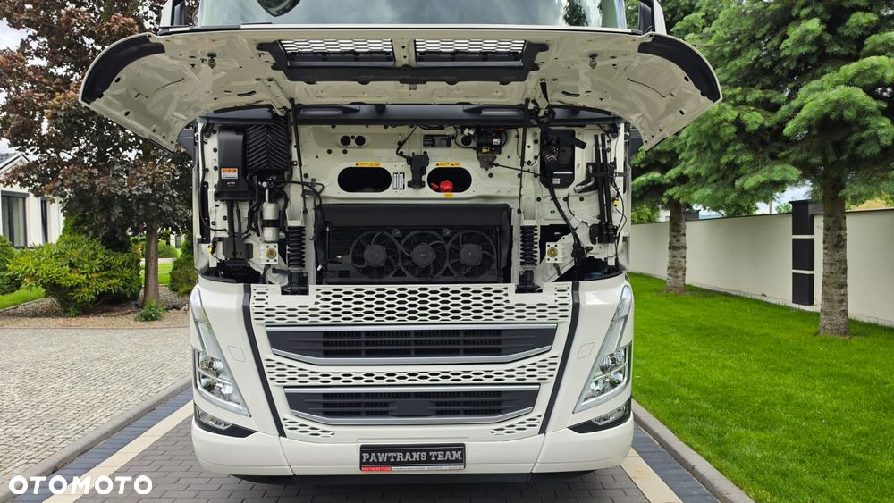 Volvo VOLVO///FH///500///2023/// GLOBETROTTER///XXL///1 TURBINA/// NOWE OPONY///KLIMATYZACJA POSTOJOWA///ZABUDOWY MIĘDZYOSIOWE///KAMERA/// VIRTUAL COCPIT///TABLET///STAN  BARDZO DOBRY - 19