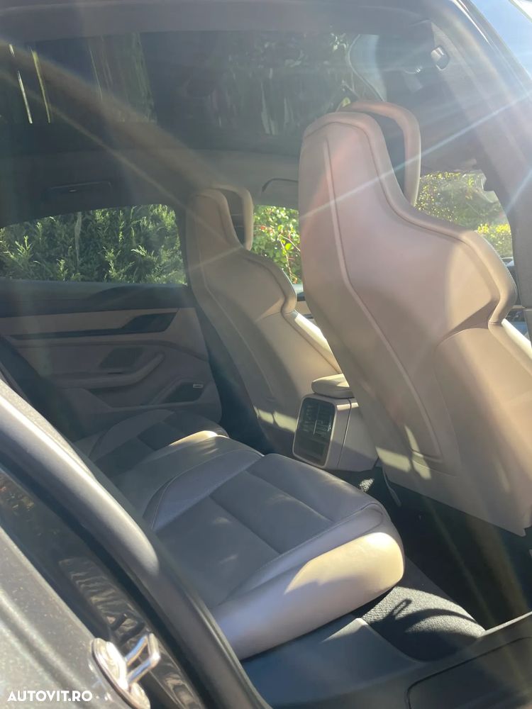 Porsche Taycan 4S Performancebatterie Plus - 12