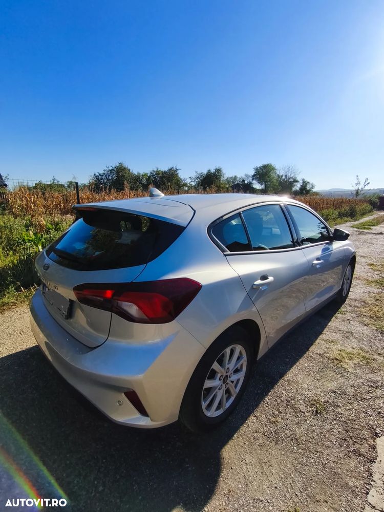 Ford Focus 1.0 EcoBoost Trend Edition - 4
