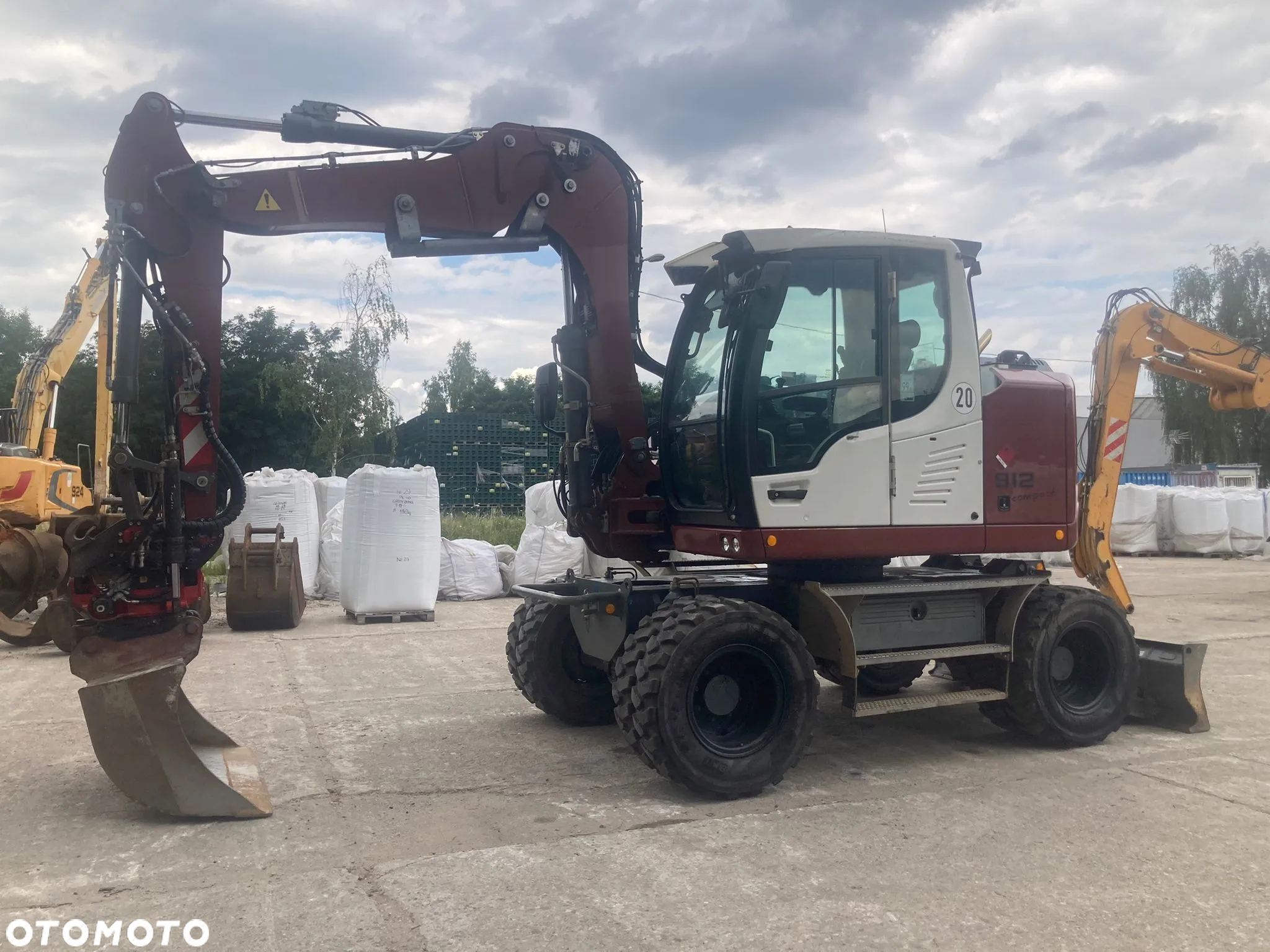 Liebherr A 912 Compact Litronic - 2
