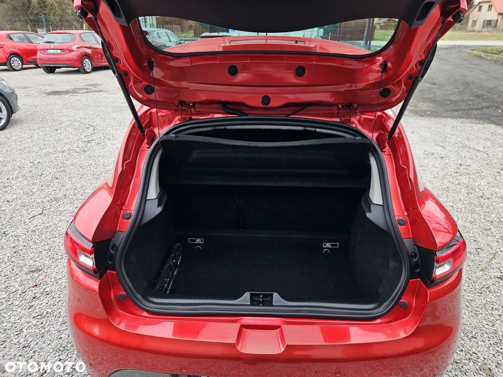 Renault Clio ENERGY TCe 120 LIMITED 2018 - 31