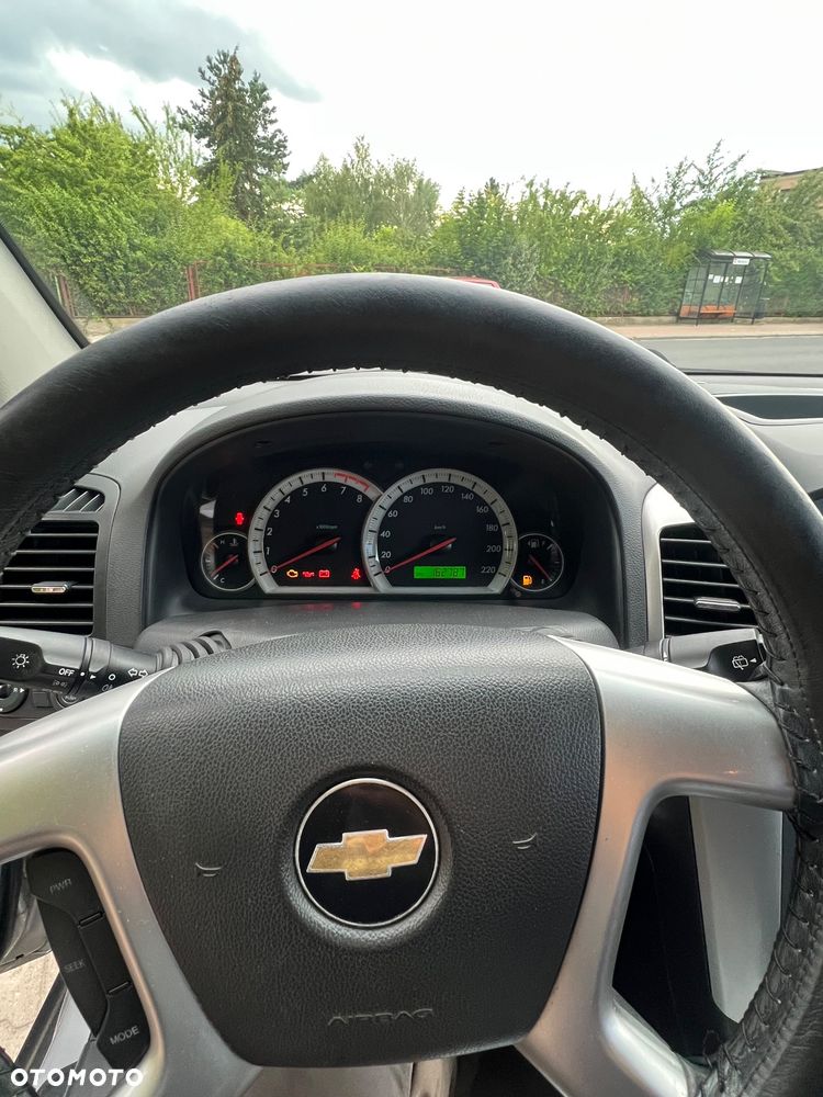 Chevrolet Captiva 2.4 2WD 5 Sitzer LS - 12