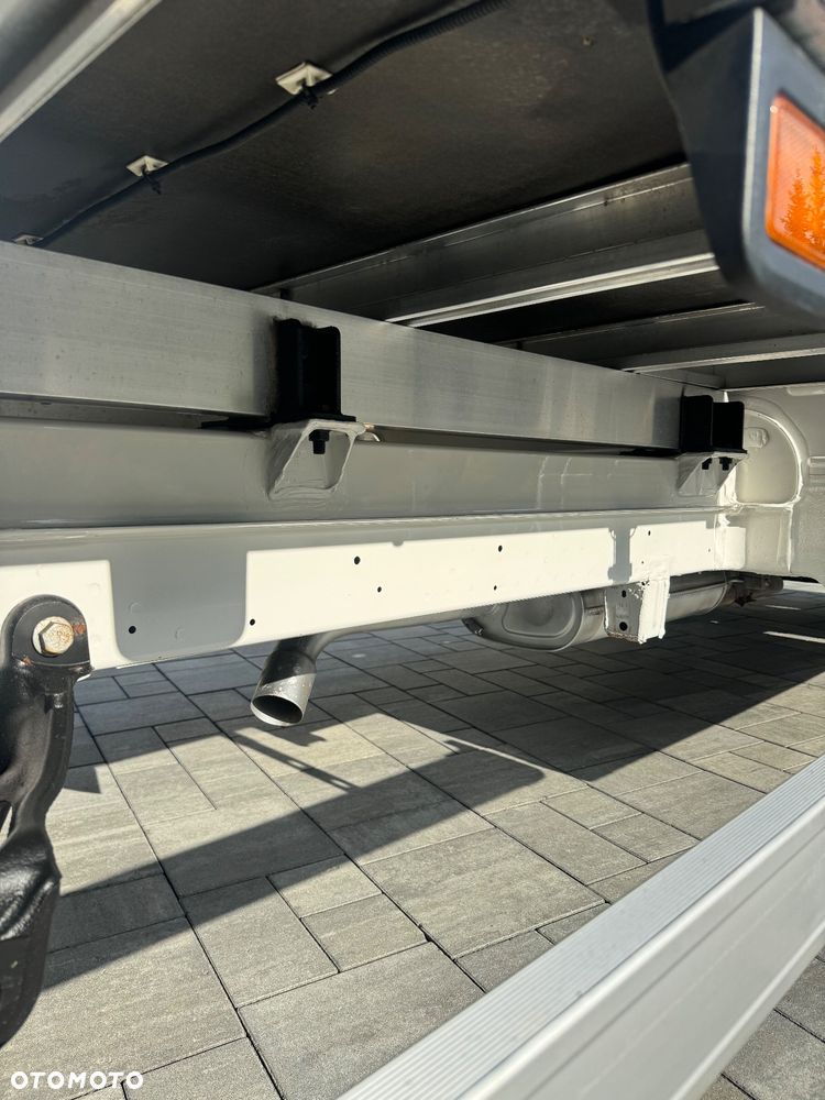 Volkswagen Crafter - 14