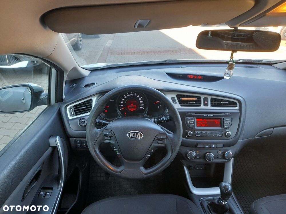 Kia Ceed 1.6 GDI M - 19