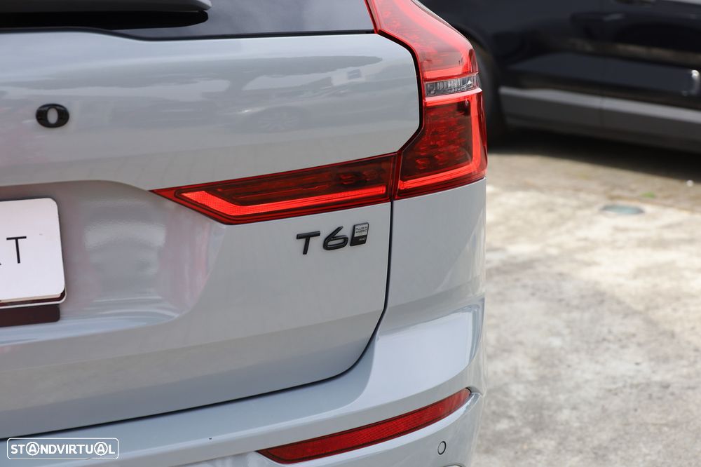 Volvo XC 60 2.0 T6 PHEV Black Edition AWD - 37