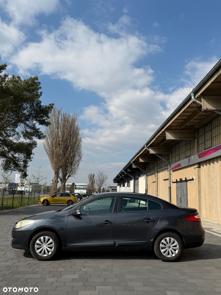 Renault Fluence 1.6 16V Expression - 4