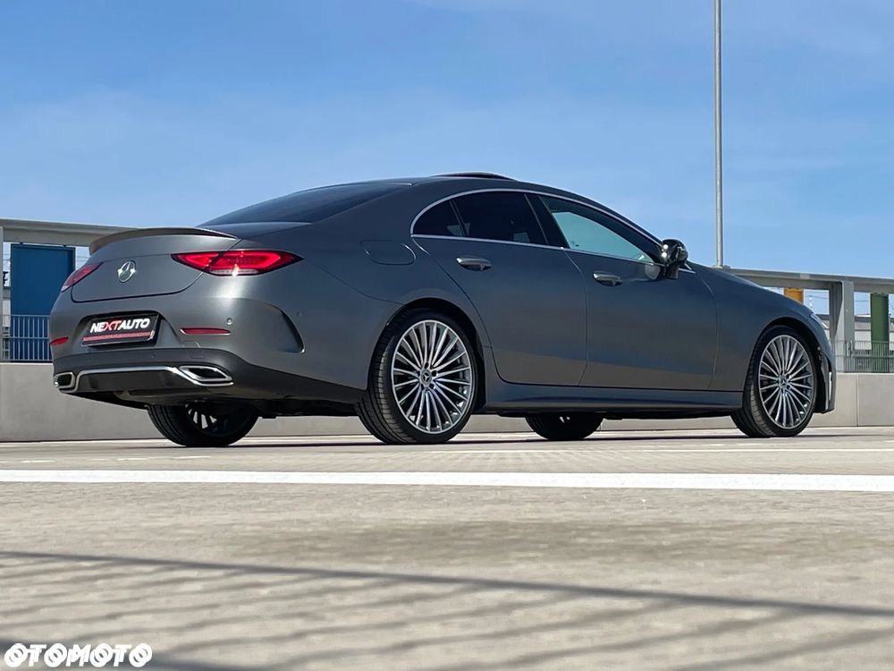 Mercedes-Benz CLS 300 d 4Matic 9G-TRONIC AMG Line - 11
