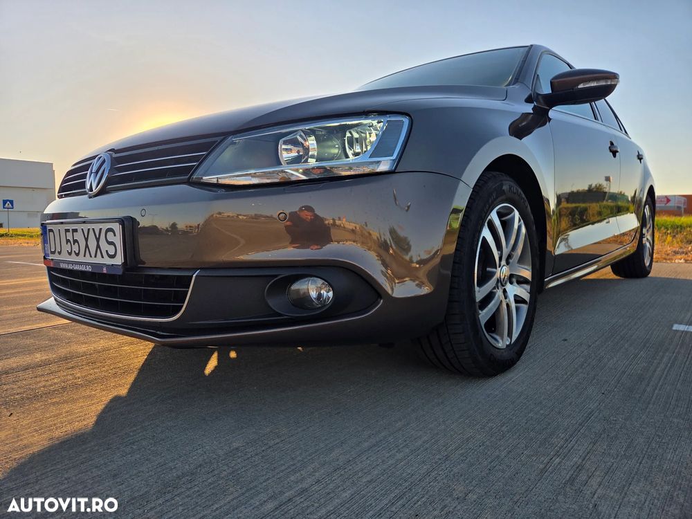 Volkswagen Jetta 1.6 TDI CR DPF DSG Highline - 16