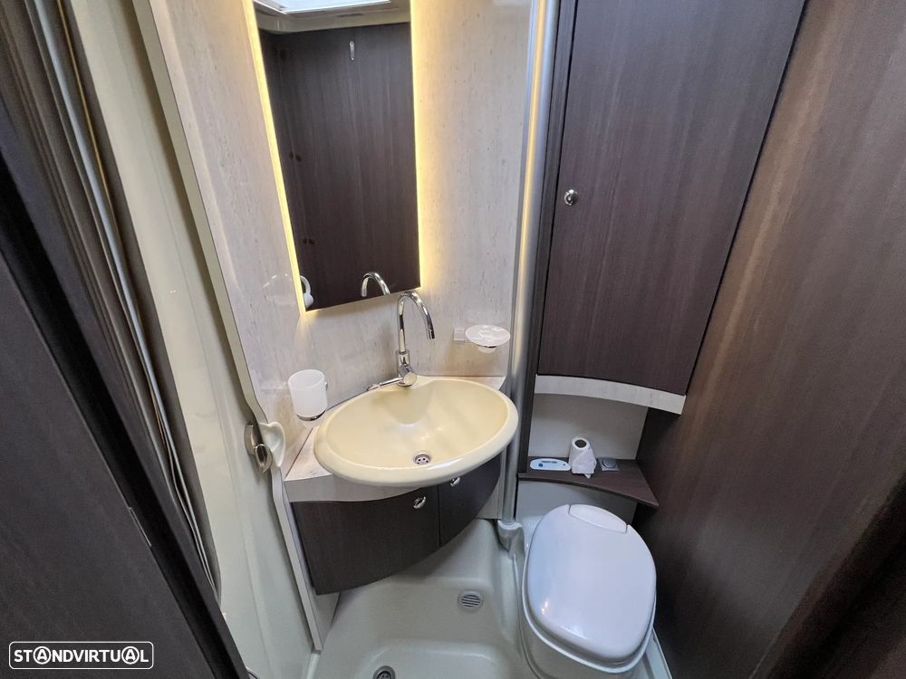 Burstner Viseo Cama Central - 44