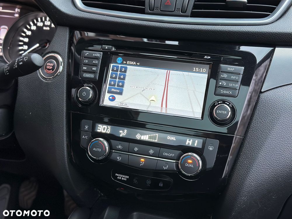 Nissan Qashqai 1.2 DIG-T N-Connecta EU6 - 20