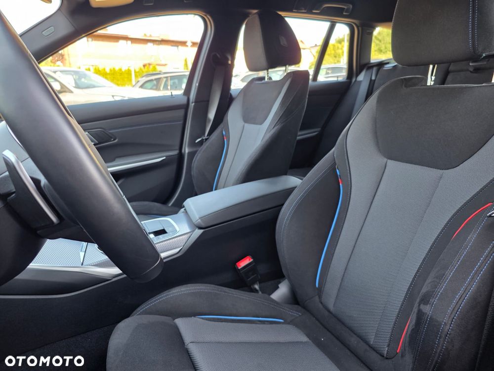 BMW Seria 3 330i xDrive M Sport sport - 14