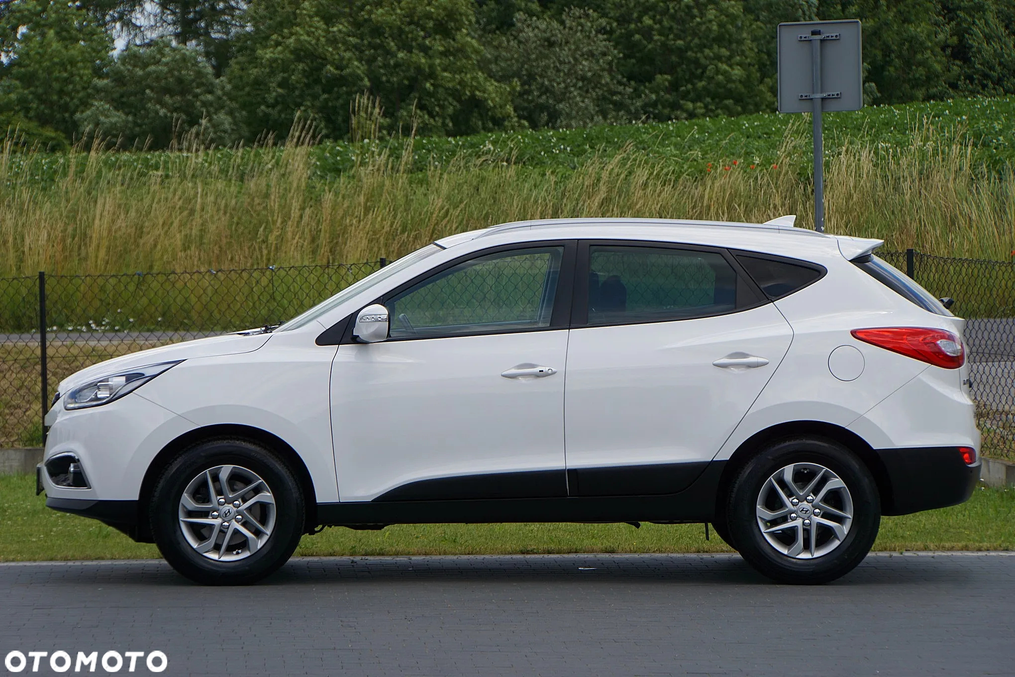 Hyundai ix35 1.6 2WD Fifa World Cup Edition - 12