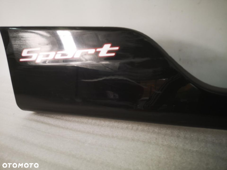 HONDA CIVIC TYPE R 01-05 PRAWA LISTWA PROGOWA / NAKŁADKA PROGU NR AUKCJI PR/42 - 3