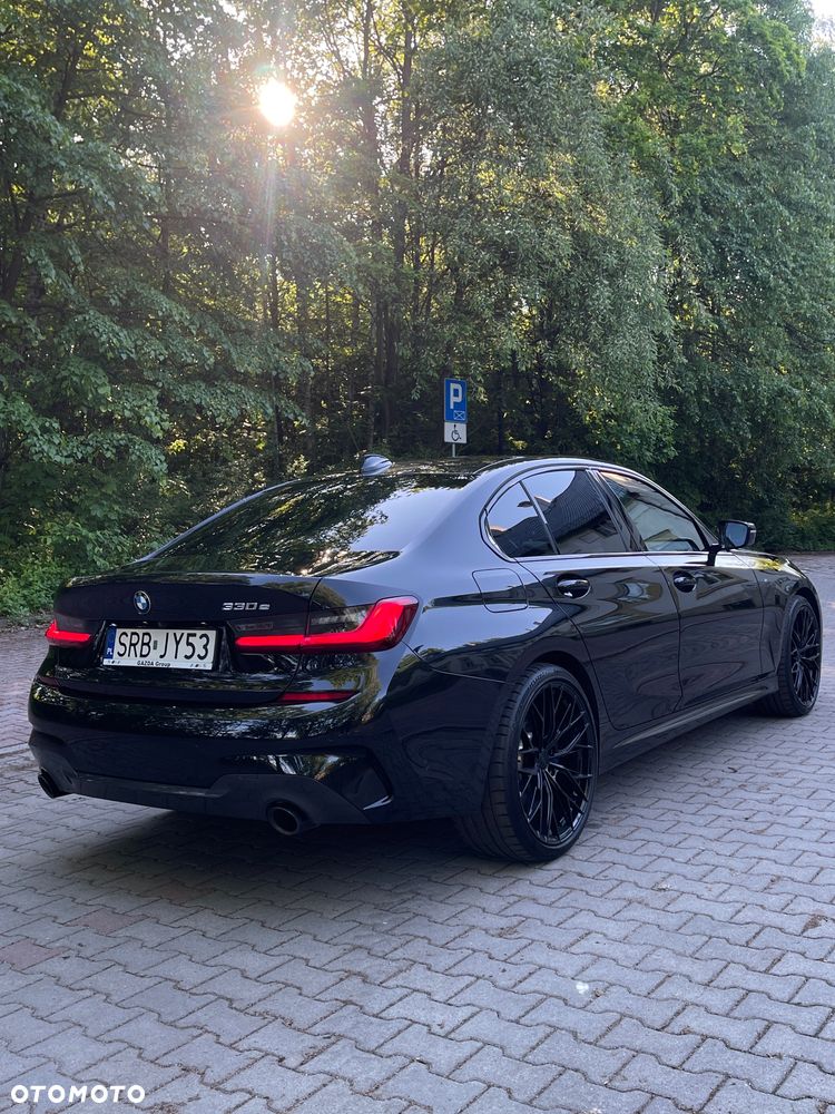 BMW Seria 3 330e M Sport sport - 4