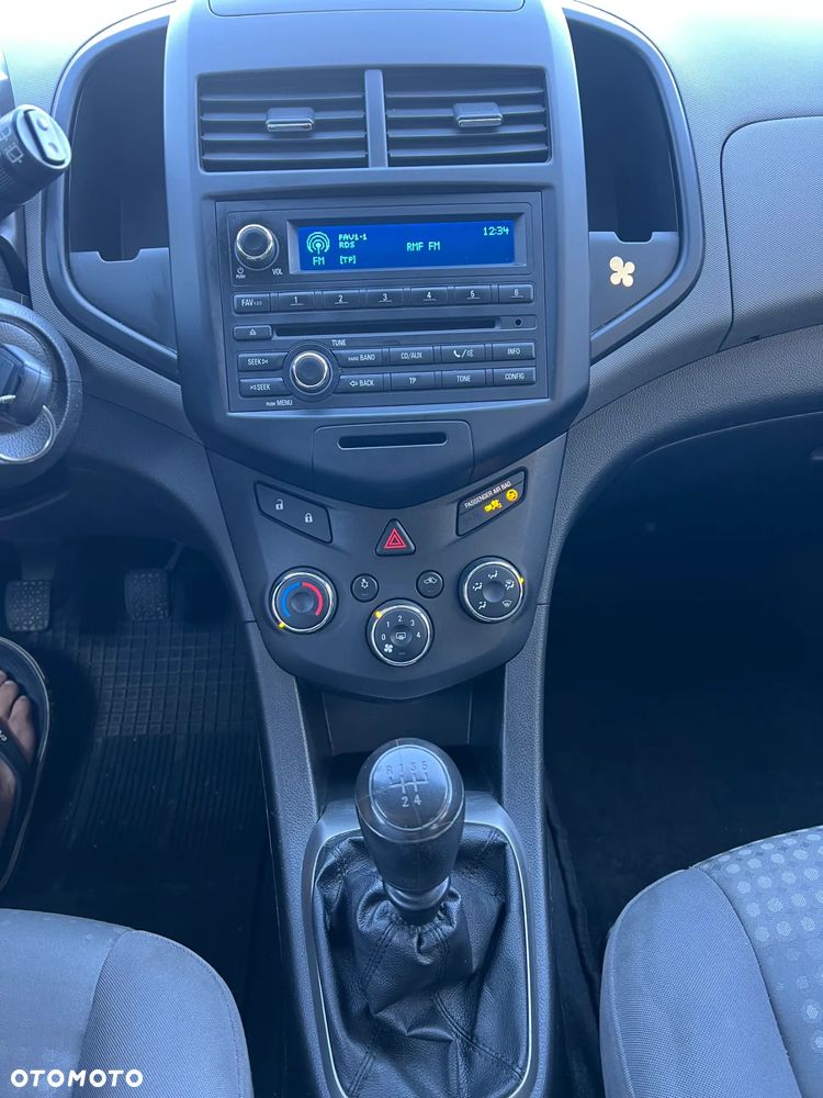 Chevrolet Aveo 1.2 LS - 19