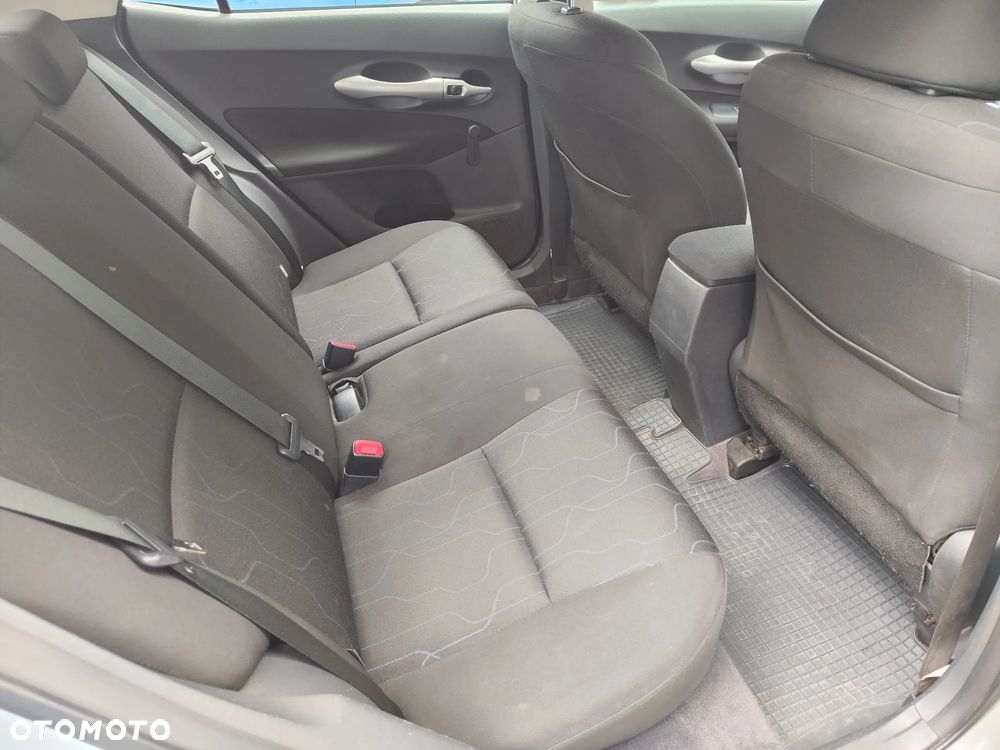 Toyota Auris - 17