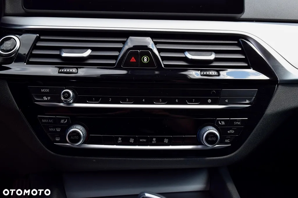 BMW Seria 5 520d Efficient Dynamics - 22