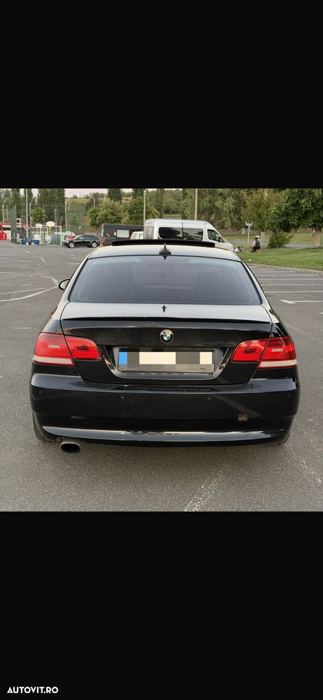 BMW Seria 3 320d - 4