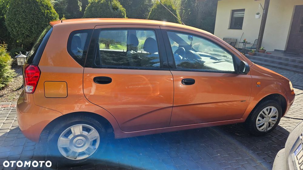 Chevrolet Aveo 1.2 SE / Plus - 9