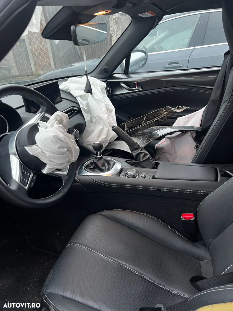 Mazda MX-5 RF Skyactiv G184 Exclusive-Line - 14