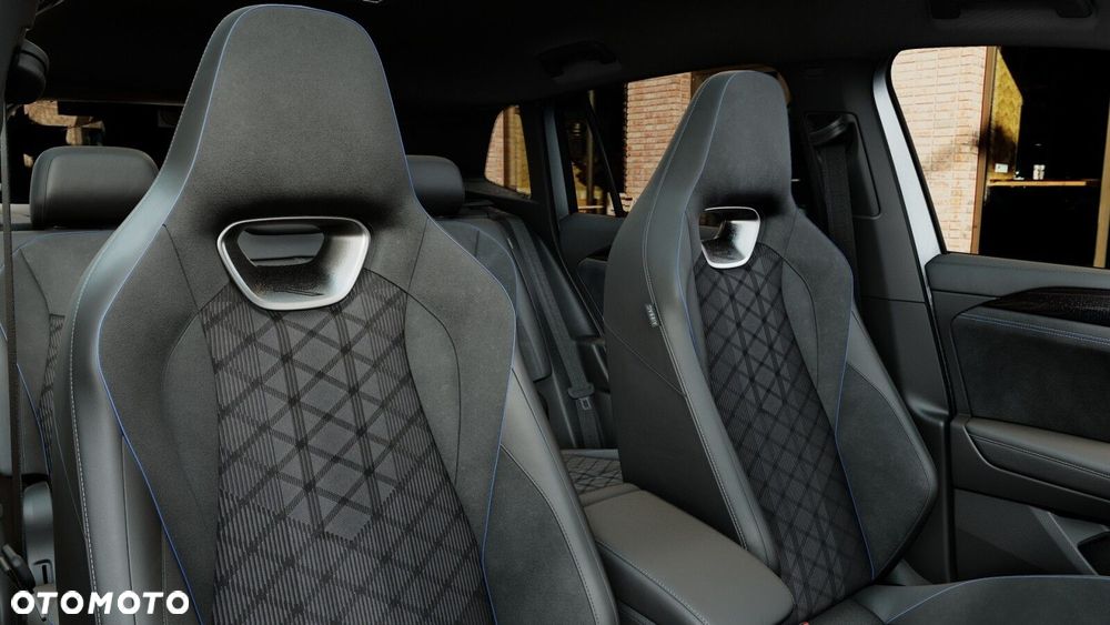 Volkswagen Tiguan - 12